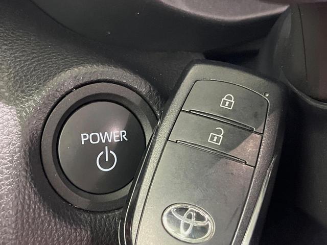 ヤリスクロス ハイブリッドＺ　純正８型ディスプレイオーディオ　全周囲カメラ　衝突軽減装置　レーダークルーズ　禁煙車　ハーフレザーシート　パワーシート　ドラレコ　コーナーセンサー　スマートキー　ＬＥＤヘッド　ＥＴＣ　オートライト（30枚目）