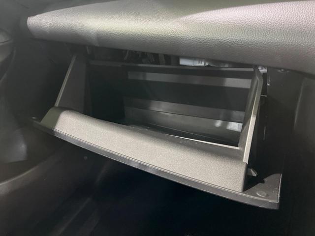 ヤリスクロス ハイブリッドＺ　純正８型ディスプレイオーディオ　全周囲カメラ　衝突軽減装置　レーダークルーズ　禁煙車　ハーフレザーシート　パワーシート　ドラレコ　コーナーセンサー　スマートキー　ＬＥＤヘッド　ＥＴＣ　オートライト（40枚目）