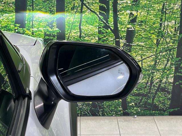 ヤリスクロス ハイブリッドＺ　純正８型ディスプレイオーディオ　全周囲カメラ　衝突軽減装置　レーダークルーズ　禁煙車　ハーフレザーシート　パワーシート　ドラレコ　コーナーセンサー　スマートキー　ＬＥＤヘッド　ＥＴＣ　オートライト（56枚目）