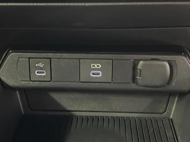 プリウス Ｇ　純正８型ディスプレイオーディオ　全周囲カメラ　１００Ｖ電源　衝突軽減装置　ドラレコ　ＥＴＣ　ＬＥＤヘッド　電動パーキングブレーキ　スマートキー　シートヒーター　レーダークルーズ　純正１９インチアルミ（37枚目）