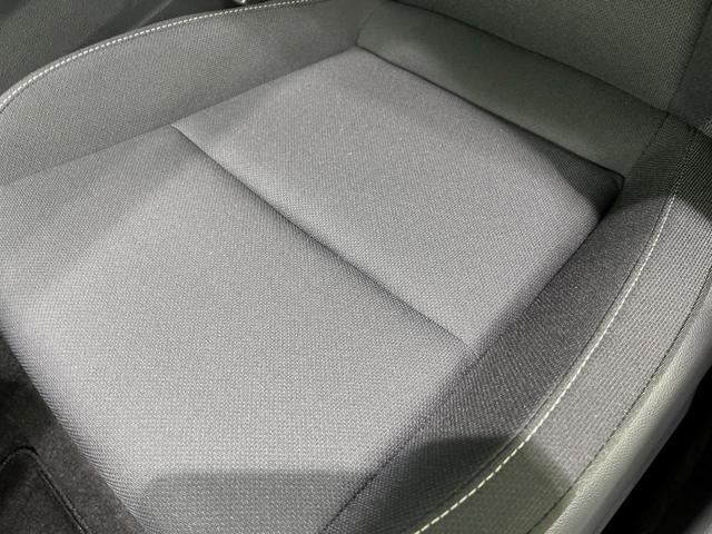 プリウス Ｇ　純正８型ディスプレイオーディオ　全周囲カメラ　１００Ｖ電源　衝突軽減装置　ドラレコ　ＥＴＣ　ＬＥＤヘッド　電動パーキングブレーキ　スマートキー　シートヒーター　レーダークルーズ　純正１９インチアルミ（45枚目）