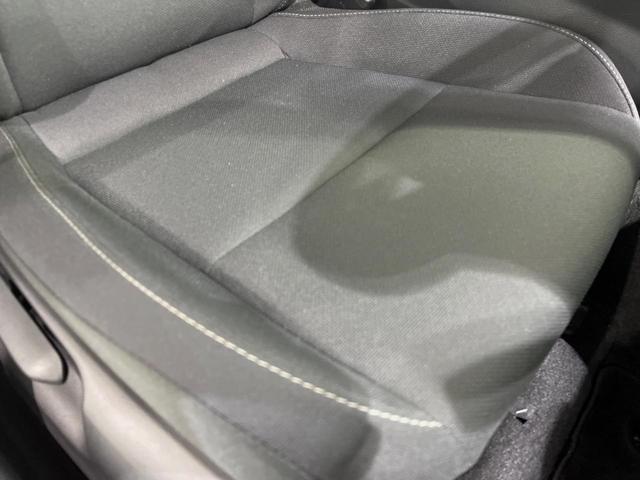 プリウス Ｇ　純正８型ディスプレイオーディオ　全周囲カメラ　１００Ｖ電源　衝突軽減装置　ドラレコ　ＥＴＣ　ＬＥＤヘッド　電動パーキングブレーキ　スマートキー　シートヒーター　レーダークルーズ　純正１９インチアルミ（46枚目）