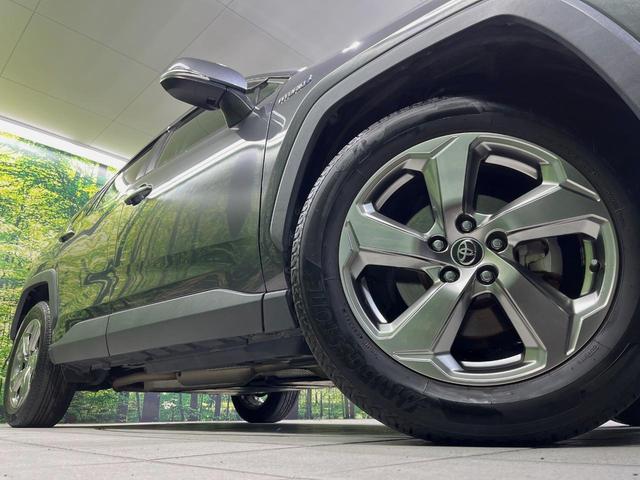RAV4 ハイブリッドG 4WD 純正9型ナビ バックカメラ 衝突被害軽減装置 レーダークルーズ 禁煙車 パワーバックドア シートヒーター パワーシート コーナーセンサー ドラレコ スマートキー LEDヘッド ETC(13枚目)