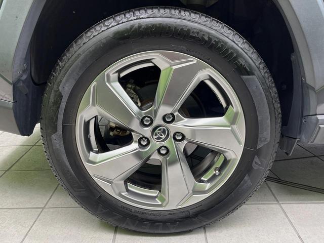 RAV4 ハイブリッドG 4WD 純正9型ナビ バックカメラ 衝突被害軽減装置 レーダークルーズ 禁煙車 パワーバックドア シートヒーター パワーシート コーナーセンサー ドラレコ スマートキー LEDヘッド ETC(68枚目)