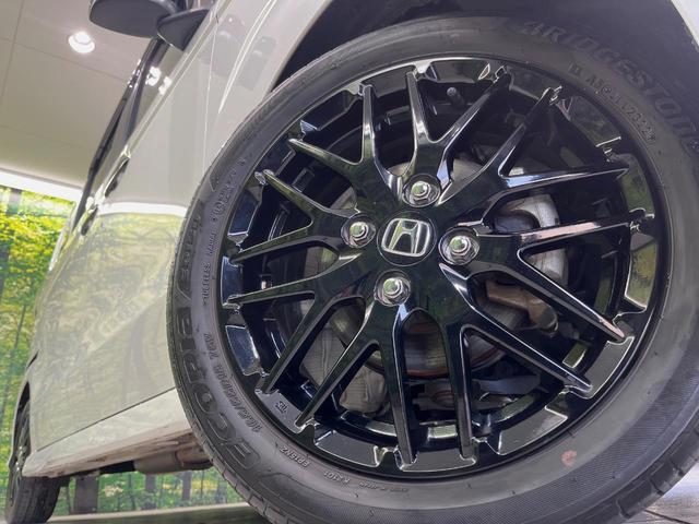 N-BOXカスタム Lターボ スタイル+ブラック 純正8型ナビ 両側電動スライドドア バックカメラ 衝突軽減装置 レーダークルーズ 禁煙車 ハーフレザーシート 前席シートヒーター 前後ドラレコ コーナーセンサー スマートキー LEDヘッド ETC(13枚目)