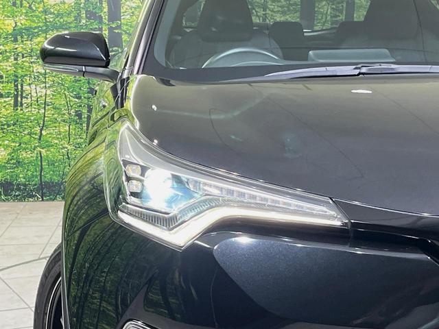 C-HR S LEDパッケージ 純正ナビ バックカメラ 衝突被害軽減システム レーダークルーズ 禁煙車 スマートキー LEDヘッド ビルトインETC オートハイビーム 車線逸脱警報 オートライト デュアルエアコン(12枚目)
