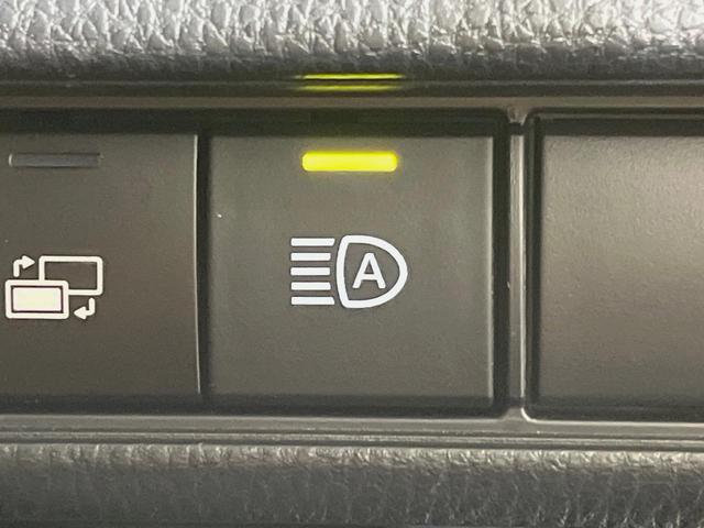 プリウス Ｚ　１２型ＤＡ　モデリスタエアロ　モデリスタ１９インチＡＷ　ソーラー充電システム　デジタルインナーミラー　ＢＳＭ　全周囲カメラ　１００Ｖ　衝突軽減　レーダークルーズ　禁煙車　電動リアゲート　パワーシート（34枚目）