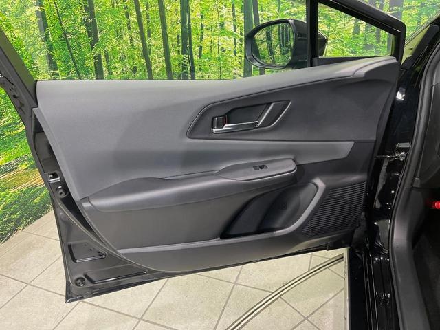 プリウス Ｚ　１２型ＤＡ　モデリスタエアロ　モデリスタ１９インチＡＷ　ソーラー充電システム　デジタルインナーミラー　ＢＳＭ　全周囲カメラ　１００Ｖ　衝突軽減　レーダークルーズ　禁煙車　電動リアゲート　パワーシート（54枚目）