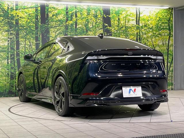 プリウス Ｚ　１２型ＤＡ　モデリスタエアロ　モデリスタ１９インチＡＷ　ソーラー充電システム　デジタルインナーミラー　ＢＳＭ　全周囲カメラ　１００Ｖ　衝突軽減　レーダークルーズ　禁煙車　電動リアゲート　パワーシート（58枚目）