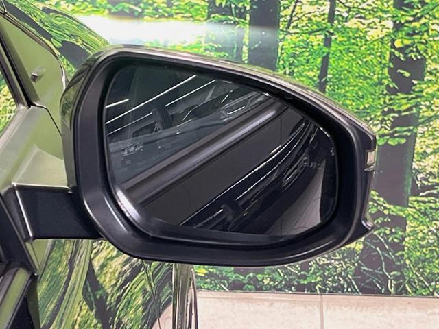 プリウス Ｚ　１２型ＤＡ　モデリスタエアロ　モデリスタ１９インチＡＷ　ソーラー充電システム　デジタルインナーミラー　ＢＳＭ　全周囲カメラ　１００Ｖ　衝突軽減　レーダークルーズ　禁煙車　電動リアゲート　パワーシート（64枚目）