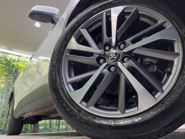 �y�����P�W�C���`�A���~�z�C�[���z�O�ςɃ}�b�`���������A���~�z�C�[���𑕒����Ă���܂��B�e��ЊO�A���~�z�C�[����A�X�^�b�h���X�^�C�����戵�����Ă���܂��B���񂲑��k����������