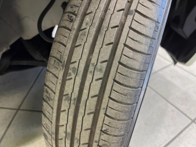 ｅＫワゴン Ｇセーフティ　プラスエディション　純正ナビ　全周囲カメラ　衝突軽減装置　禁煙車　シートヒーター　コーナーセンサー　スマートキー　ＨＩＤヘッド　ＥＴＣ　オートマチックハイビーム　車線逸脱警報　オートライト　オートエアコン　革巻きハンドル（57枚目）