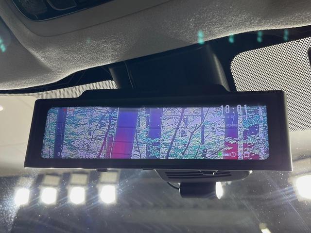 ヤリスクロス ハイブリッドＺ　純正８型ナビ　全周囲カメラ　衝突軽減装置　レーダークルーズ　ハーフレザー　パワーシート　ドラレコ　コーナーセンサー　スマートキー　ＬＥＤヘッド　ＥＴＣ　デジタルインナーミラー　純正１８インチアルミ（6枚目）