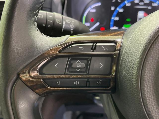 ヤリスクロス ハイブリッドＺ　純正８型ナビ　全周囲カメラ　衝突軽減装置　レーダークルーズ　ハーフレザー　パワーシート　ドラレコ　コーナーセンサー　スマートキー　ＬＥＤヘッド　ＥＴＣ　デジタルインナーミラー　純正１８インチアルミ（28枚目）