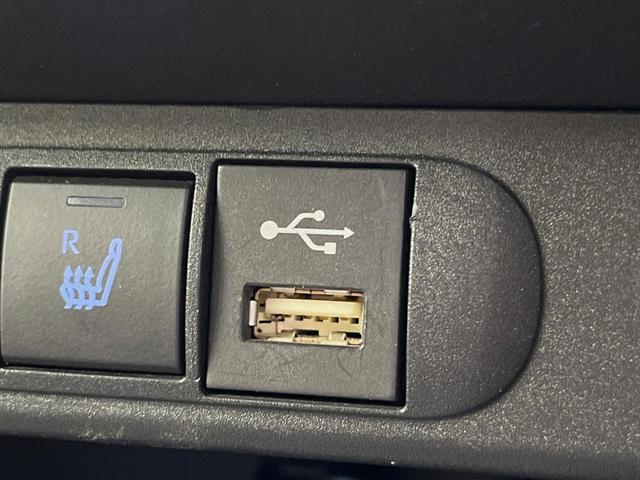 ヤリスクロス ハイブリッドＺ　純正８型ナビ　全周囲カメラ　衝突軽減装置　レーダークルーズ　ハーフレザー　パワーシート　ドラレコ　コーナーセンサー　スマートキー　ＬＥＤヘッド　ＥＴＣ　デジタルインナーミラー　純正１８インチアルミ（35枚目）