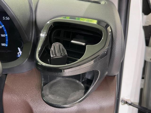 ヤリスクロス ハイブリッドＺ　純正８型ナビ　全周囲カメラ　衝突軽減装置　レーダークルーズ　ハーフレザー　パワーシート　ドラレコ　コーナーセンサー　スマートキー　ＬＥＤヘッド　ＥＴＣ　デジタルインナーミラー　純正１８インチアルミ（45枚目）