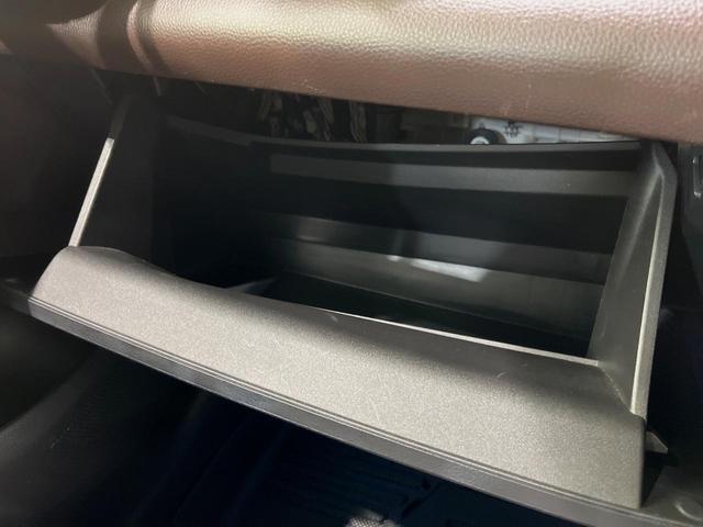 ヤリスクロス ハイブリッドＺ　純正８型ナビ　全周囲カメラ　衝突軽減装置　レーダークルーズ　ハーフレザー　パワーシート　ドラレコ　コーナーセンサー　スマートキー　ＬＥＤヘッド　ＥＴＣ　デジタルインナーミラー　純正１８インチアルミ（47枚目）