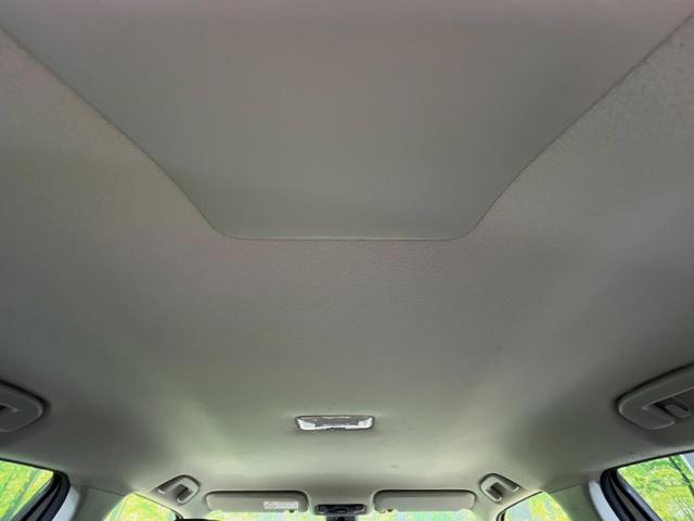 ヤリスクロス ハイブリッドＺ　純正８型ナビ　全周囲カメラ　衝突軽減装置　レーダークルーズ　ハーフレザー　パワーシート　ドラレコ　コーナーセンサー　スマートキー　ＬＥＤヘッド　ＥＴＣ　デジタルインナーミラー　純正１８インチアルミ（49枚目）