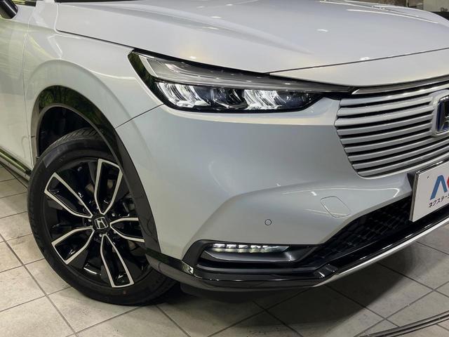 ヴェゼル ｅ：ＨＥＶ　Ｚ　純正９型ナビ　バックカメラ　衝突軽減装置　禁煙車　パワーバックドア　ハーフレザーシート　ドラレコ　コーナーセンサー　スマートキー　ＬＥＤヘッド　ＥＴＣ　純正１８インチアルミ　オートハイビーム（12枚目）