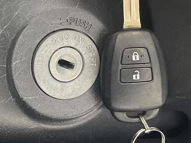 アクア Ｌ　純正ナビ　バックカメラ　禁煙車　前後ドラレコ　ＥＴＣ　オートエアコン　Ｂｌｕｅｔｏｏｔｈ　ＣＤ　地デジ　電動格納ミラー　パワーウィンドウ　ドアバイザー　衝突安全ボディ　純正１４インチスチールホイール（25枚目）