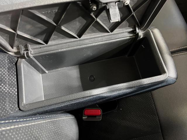 タント カスタムＸ　トップエディションＳＡＩＩ　純正８型ナビ　電動スライドドア　バックカメラ　衝突被害軽減装置　ハーフレザーシート　前後ドラレコ　コーナーセンサー　スマートキー　ＬＥＤヘッド　ＥＴＣ　純正１４インチアルミ　車線逸脱警報　ＬＥＤフォグ（41枚目）