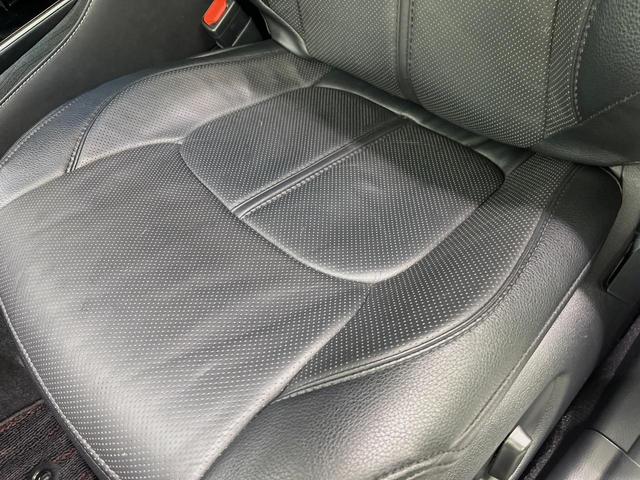 クラウンハイブリッド Ｓ　Ｃパッケージ　モデリスタエアロ　純正８型ナビ　全周囲カメラ　衝突被害軽減装置　レーダークルーズ　ブラインドスポットモニター　禁煙車　コーナーセンサー　ＬＥＤヘッド　ＥＴＣ２．０　パークアシスト　車線逸脱警報（49枚目）