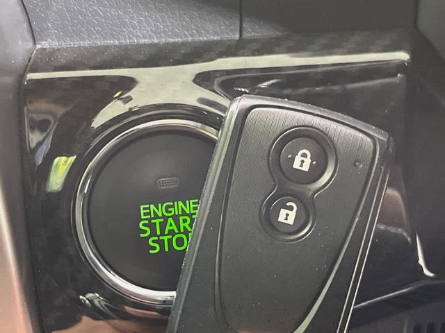 コペン ローブ　ＳＤナビ　禁煙車　シートヒーター　革巻きステアリング　１５インチアルミ　スマートキー　ＬＥＤヘッド　ＥＴＣ　オートエアコン　ＣＤ　ＤＶＤ再生　フルセグ　電動格納ミラー　パワーウィンドウ　盗難防止装置（7枚目）