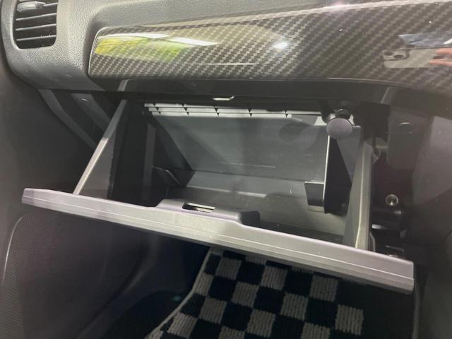 コペン ローブ　ＳＤナビ　禁煙車　シートヒーター　革巻きステアリング　１５インチアルミ　スマートキー　ＬＥＤヘッド　ＥＴＣ　オートエアコン　ＣＤ　ＤＶＤ再生　フルセグ　電動格納ミラー　パワーウィンドウ　盗難防止装置（37枚目）