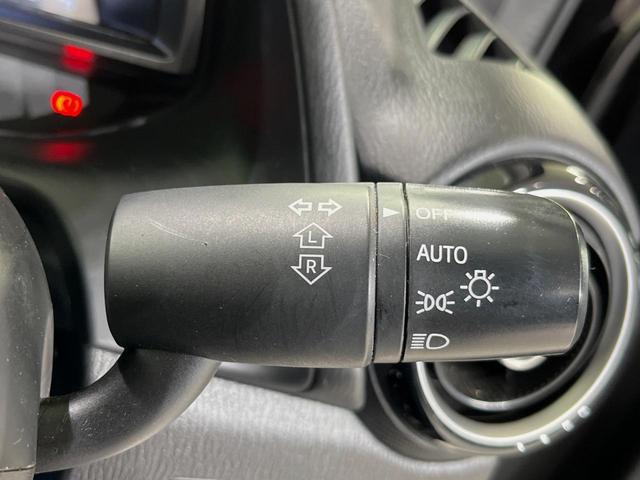 デミオ 15S マツダコネクト バックカメラ 衝突被害軽減装置 ドラレコ コーナーセンサー スマートキー ETC オートライト 衝突安全ボディ アイドリングストップ プライバシーガラス Bluetooth CD(40枚目)