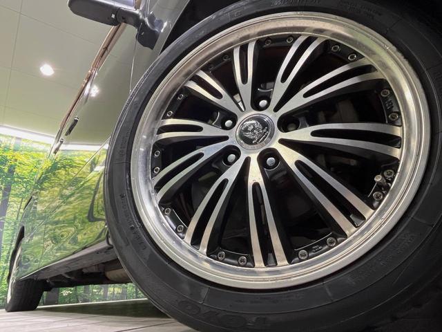 セレナ ハイウェイスター　Ｖエアロセレクション　純正ナビ　両側電動スライドドア　禁煙車　スマートキー　ＨＩＤヘッドライト　ＥＴＣ　オートライト　オートエアコン　ＣＤ／ＤＶＤ再生　地デジ　革巻きステアリング　ＬＥＤフォグライト　１７インチアルミ（13枚目）