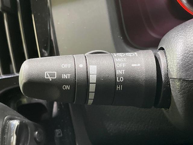 セレナ ハイウェイスター　Ｖエアロセレクション　純正ナビ　両側電動スライドドア　禁煙車　スマートキー　ＨＩＤヘッドライト　ＥＴＣ　オートライト　オートエアコン　ＣＤ／ＤＶＤ再生　地デジ　革巻きステアリング　ＬＥＤフォグライト　１７インチアルミ（27枚目）