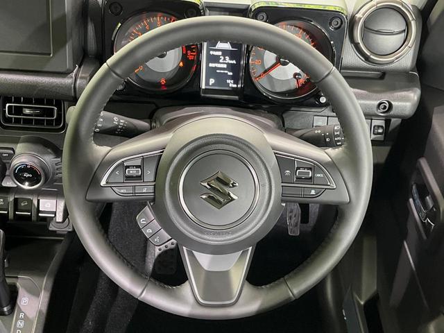 ジムニー ＸＣ　届出済未使用車　衝突軽減装置　レーダークルーズ　前席シートヒーター　コーナーセンサー　スマートキー　ＬＥＤヘッドライト　オートマチックハイビーム　車線逸脱警報　オートライト　純正１６インチアルミ（11枚目）
