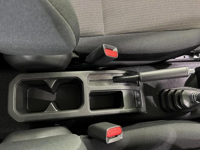 ジムニー ＸＣ　届出済未使用車　衝突軽減装置　レーダークルーズ　前席シートヒーター　コーナーセンサー　スマートキー　ＬＥＤヘッドライト　オートマチックハイビーム　車線逸脱警報　オートライト　純正１６インチアルミ（25枚目）