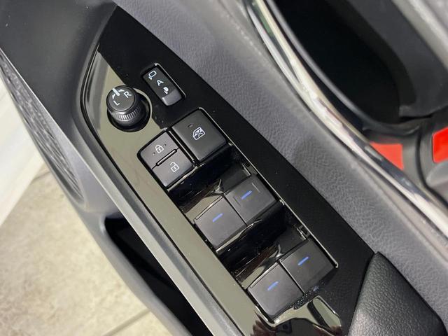 プリウス Ａ　ＳＤナビ　バックカメラ　衝突軽減装置　レーダークルーズ　禁煙車　パワーシート　前後ドラレコ　コーナーセンサー　スマートキー　ＬＥＤヘッド　ＥＴＣ　ブラインドスポットモニター　車線逸脱警報　フルセグ（43枚目）