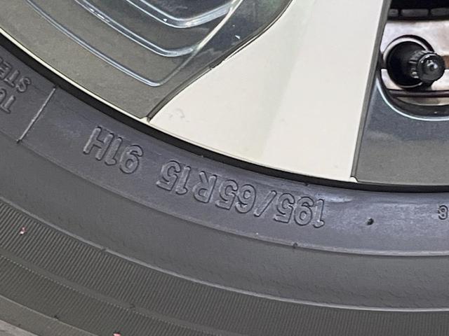 プリウス Ａ　ＳＤナビ　バックカメラ　衝突軽減装置　レーダークルーズ　禁煙車　パワーシート　前後ドラレコ　コーナーセンサー　スマートキー　ＬＥＤヘッド　ＥＴＣ　ブラインドスポットモニター　車線逸脱警報　フルセグ（60枚目）