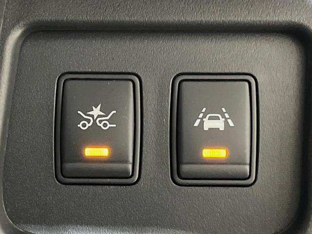 セレナ ハイウェイスター　Ｖセレ＋セーフティ　ＳＨＶ　Ａセフ　純正８型ナビ　全周囲カメラ　後席モニター　両側電動スライドドア　衝突軽減装置　禁煙車　コーナーセンサー　スマートキー　ＬＥＤヘッドライト　ＥＴＣ　クルーズコントロール　車線逸脱警報　オートエアコン（28枚目）