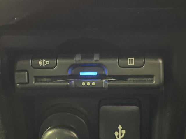 デリカＤ：５ Ｐ　純正１０型ナビ　バックカメラ　衝突軽減装置　パワーバックドア　ＬＥＤヘッド　純正１８インチアルミ　ドラレコ　ＥＴＣ　両側電動スライドドア　ＥＴＣ　ステアリングヒーター　パドルシフト　電動パーキング（34枚目）