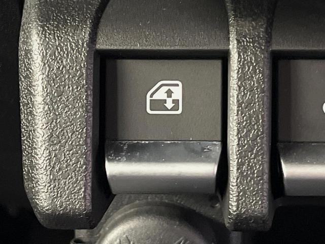 ジムニーノマド FC 4WD 衝突被害軽減装置 レーダークルーズ 禁煙車 シートヒーター コーナーセンサー レーンキープ スマートキー LEDヘッド オートマチックハイビーム 純正15インチアルミ オートハイビーム(33枚目)