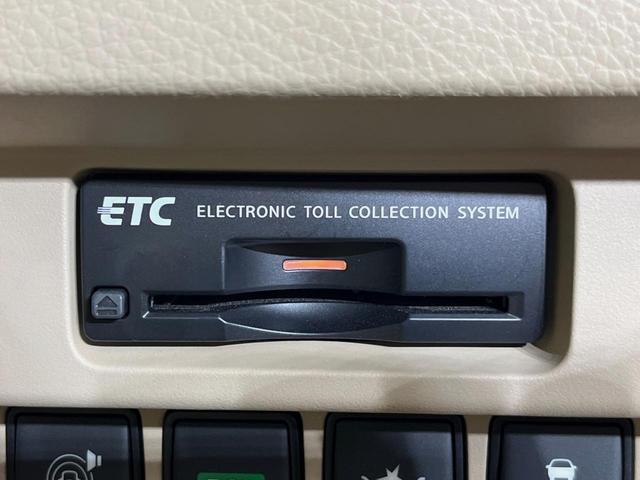 ティアナ ＸＬ　ナビＡＶＭパッケージ　純正ナビ　全周囲カメラ　衝突軽減装置　禁煙車　ドラレコ　コーナーセンサー　スマートキー　ＨＩＤヘッド　ＥＴＣ　クルコン　純正１６インチアルミ　オートライト　デュアルオートエアコン　パワーシート（7枚目）