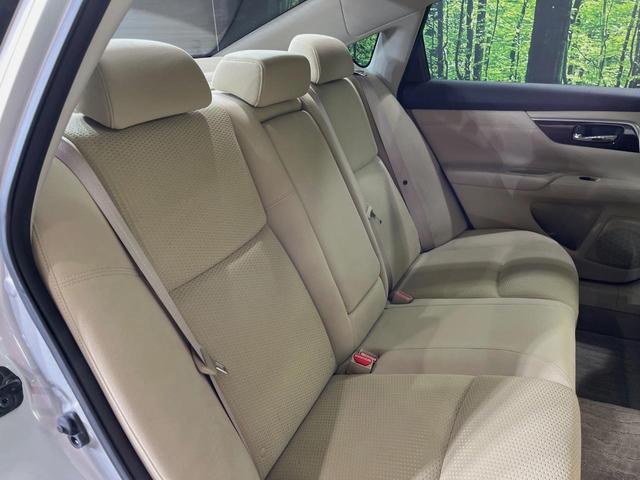 ティアナ ＸＬ　ナビＡＶＭパッケージ　純正ナビ　全周囲カメラ　衝突軽減装置　禁煙車　ドラレコ　コーナーセンサー　スマートキー　ＨＩＤヘッド　ＥＴＣ　クルコン　純正１６インチアルミ　オートライト　デュアルオートエアコン　パワーシート（9枚目）