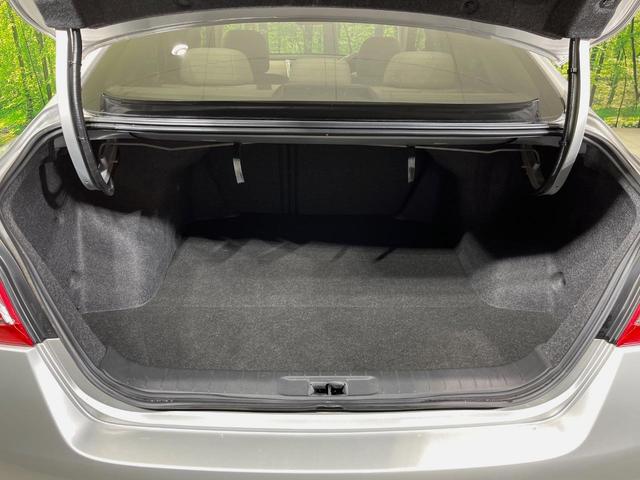 ティアナ ＸＬ　ナビＡＶＭパッケージ　純正ナビ　全周囲カメラ　衝突軽減装置　禁煙車　ドラレコ　コーナーセンサー　スマートキー　ＨＩＤヘッド　ＥＴＣ　クルコン　純正１６インチアルミ　オートライト　デュアルオートエアコン　パワーシート（10枚目）