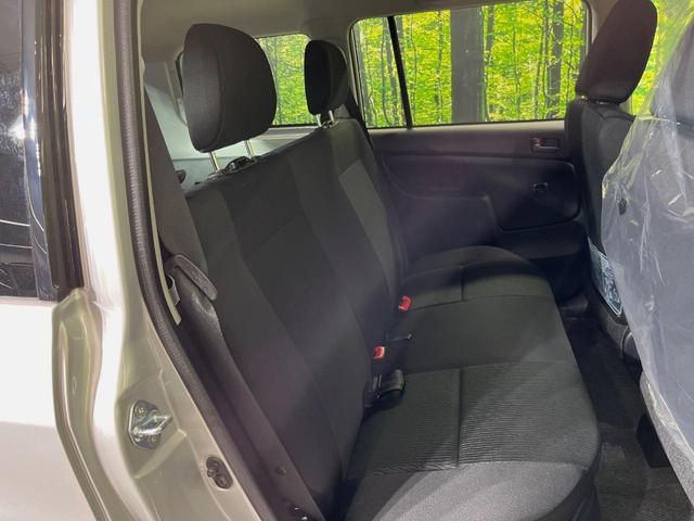 プロボックス ハイブリッドF 登録済未使用車 バックカメラ 100V電源 衝突被害軽減システム スマートキー オートハイビーム 車線逸脱警報 オートライト オートエアコン 純正14インチスチールホイール(9枚目)