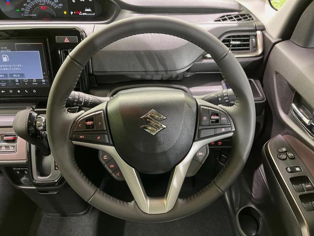 ソリオバンディット ハイブリッドＭＶ　登録済未使用車　メーカー９型ナビ　両側電動ドア　全周囲カメラ　衝突被害軽減システム　レーダークルーズ　コーナーセンサー　スマートキー　ＬＥＤヘッド　純正１５インチアルミ　オートハイビーム　車線逸脱警報（11枚目）