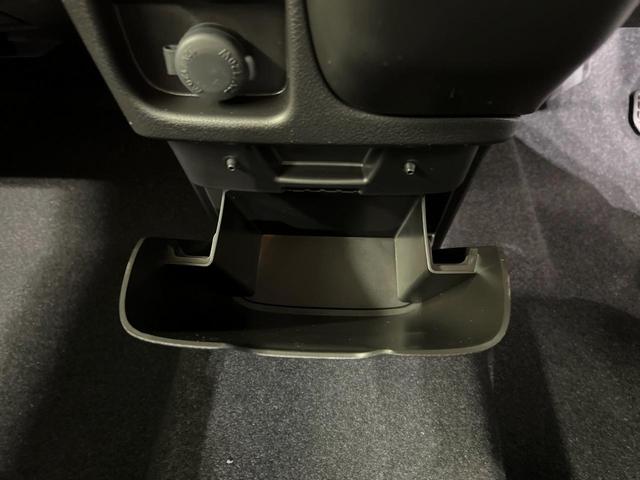 ソリオバンディット ハイブリッドＭＶ　登録済未使用車　メーカー９型ナビ　両側電動ドア　全周囲カメラ　衝突被害軽減システム　レーダークルーズ　コーナーセンサー　スマートキー　ＬＥＤヘッド　純正１５インチアルミ　オートハイビーム　車線逸脱警報（52枚目）