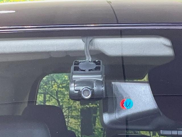 セレナ ハイウェイスター　純正ナビ　全周囲カメラ　衝突軽減装置　ドラレコ　プロパイロット　電動パーキングブレーキ　ＥＴＣ　両側電動スライドドア　リアオートエアコン　ステアリングスイッチ　禁煙車　スマートキー　盗難防止装置（6枚目）