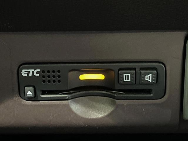 Ｎ－ＯＮＥ プレミアム　ツアラー　ＳＤナビ　バックカメラ　衝突被害軽減システム　禁煙車　ハーフレザーシート　スマートキー　ＨＩＤヘッド　ビルトインＥＴＣ　クルコン　オートエアコン　Ｂｌｕｅｔｏｏｔｈ　ＣＤ　ＤＶＤ再生　フルセグ（6枚目）