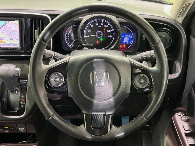 Ｎ－ＯＮＥ プレミアム　ツアラー　ＳＤナビ　バックカメラ　衝突被害軽減システム　禁煙車　ハーフレザーシート　スマートキー　ＨＩＤヘッド　ビルトインＥＴＣ　クルコン　オートエアコン　Ｂｌｕｅｔｏｏｔｈ　ＣＤ　ＤＶＤ再生　フルセグ（11枚目）