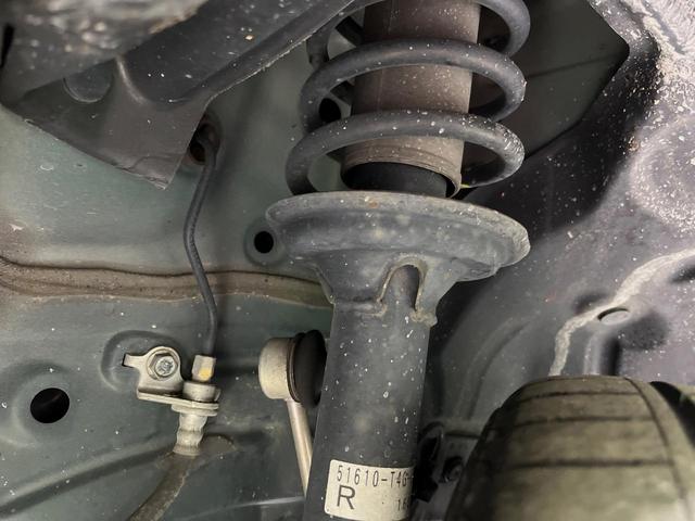 Ｎ－ＯＮＥ プレミアム　ツアラー　ＳＤナビ　バックカメラ　衝突被害軽減システム　禁煙車　ハーフレザーシート　スマートキー　ＨＩＤヘッド　ビルトインＥＴＣ　クルコン　オートエアコン　Ｂｌｕｅｔｏｏｔｈ　ＣＤ　ＤＶＤ再生　フルセグ（20枚目）