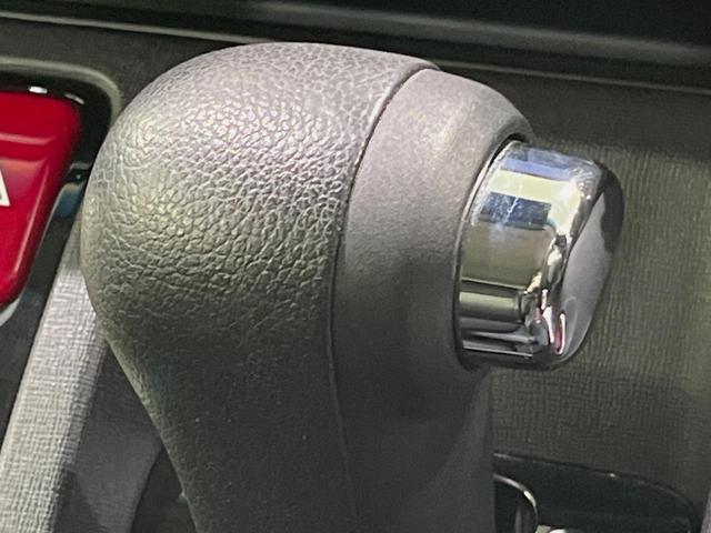 Ｎ－ＯＮＥ プレミアム　ツアラー　ＳＤナビ　バックカメラ　衝突被害軽減システム　禁煙車　ハーフレザーシート　スマートキー　ＨＩＤヘッド　ビルトインＥＴＣ　クルコン　オートエアコン　Ｂｌｕｅｔｏｏｔｈ　ＣＤ　ＤＶＤ再生　フルセグ（49枚目）