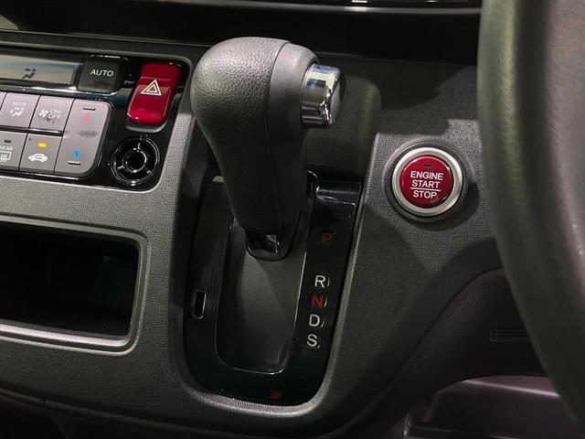 Ｎ－ＯＮＥ プレミアム　ツアラー　ＳＤナビ　バックカメラ　衝突被害軽減システム　禁煙車　ハーフレザーシート　スマートキー　ＨＩＤヘッド　ビルトインＥＴＣ　クルコン　オートエアコン　Ｂｌｕｅｔｏｏｔｈ　ＣＤ　ＤＶＤ再生　フルセグ（50枚目）